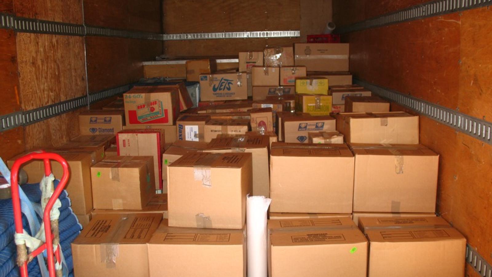 HOW TO ORGANIZE A MOVE